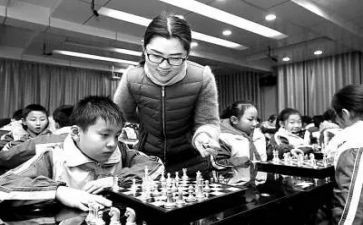 班主任教师先进事迹7篇